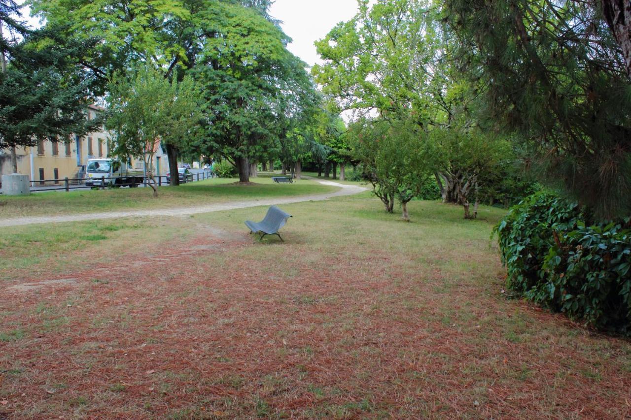 T2 Grand Espace Calme Et Confort Bergerac Exterior photo